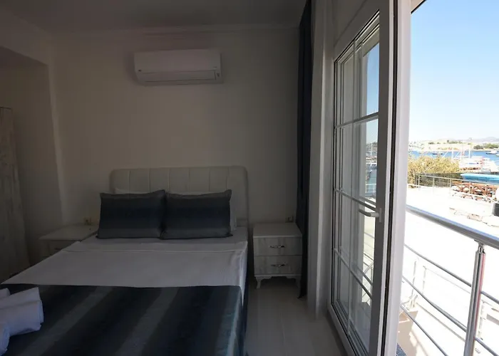 Capaci Hotel 2*