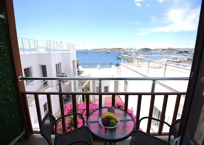 Capaci Hotel 2*