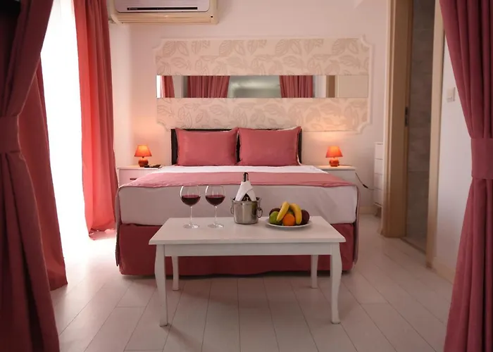 Hotel Capaci 2*
